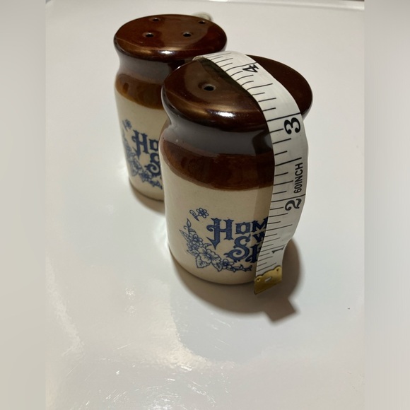 "Home Sweet Home" Salt & Pepper Shaker - Picture 5 of 6